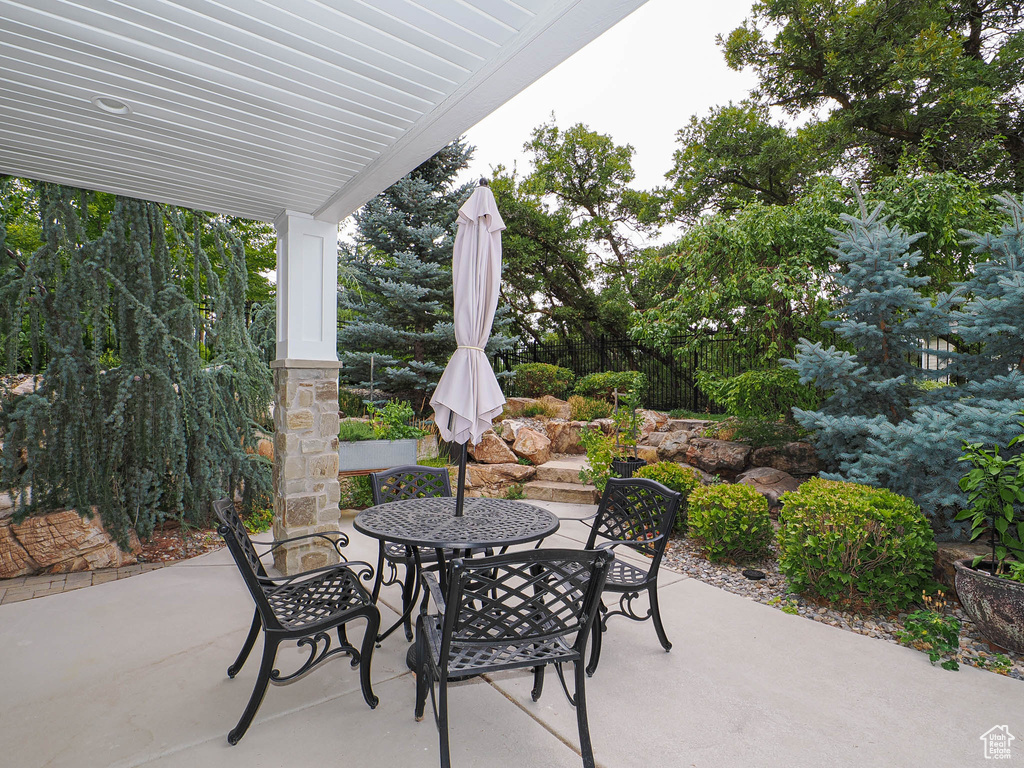 2419 E ROYAL PINE CV Cottonwood Heights, UT 84093