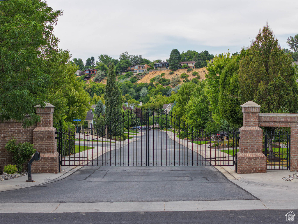 2419 E ROYAL PINE CV Cottonwood Heights, UT 84093