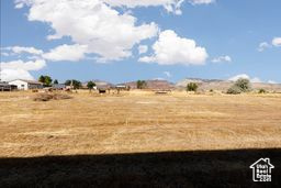 2220 N STATE ST Sigurd, UT 84657