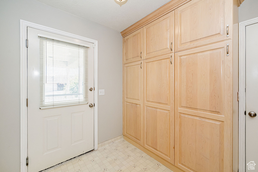 81 S 2625 E Layton, UT 84040