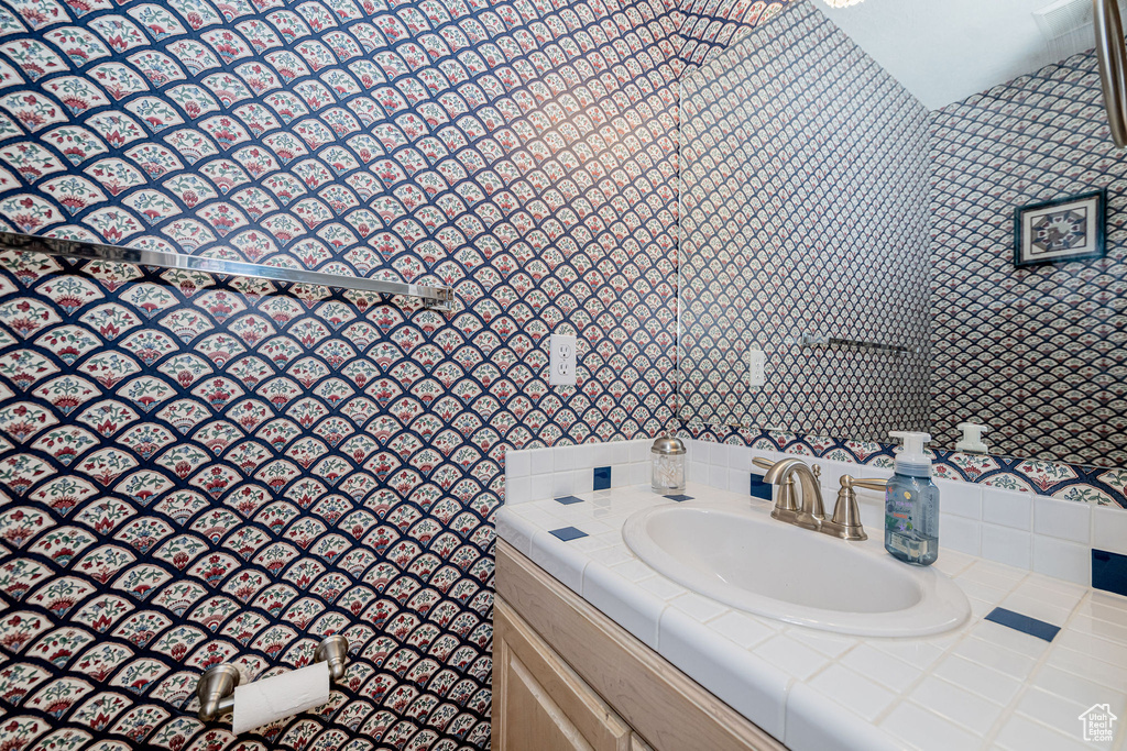 81 S 2625 E Layton, UT 84040