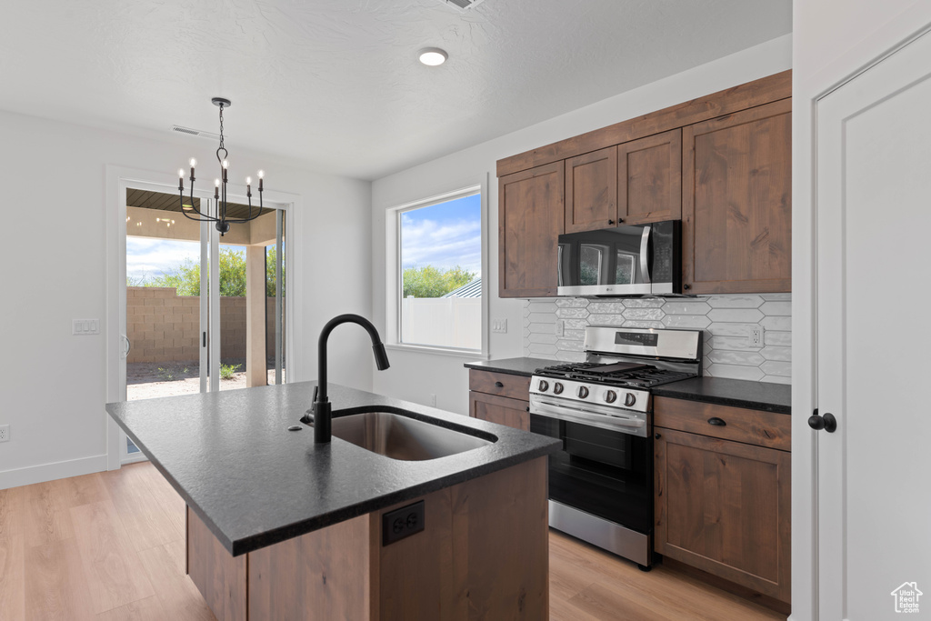 Photo 16 for MLS #2105753 at 355 W Rosie Loop #25W