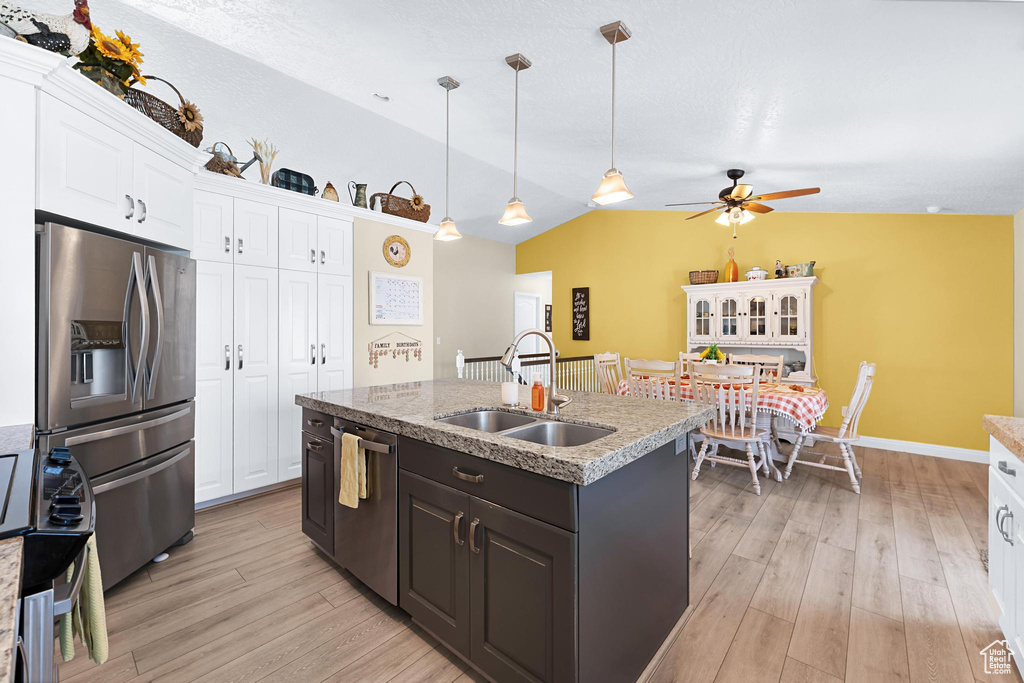 4246 W ASCOT DOWNS DR South Jordan, UT 84009