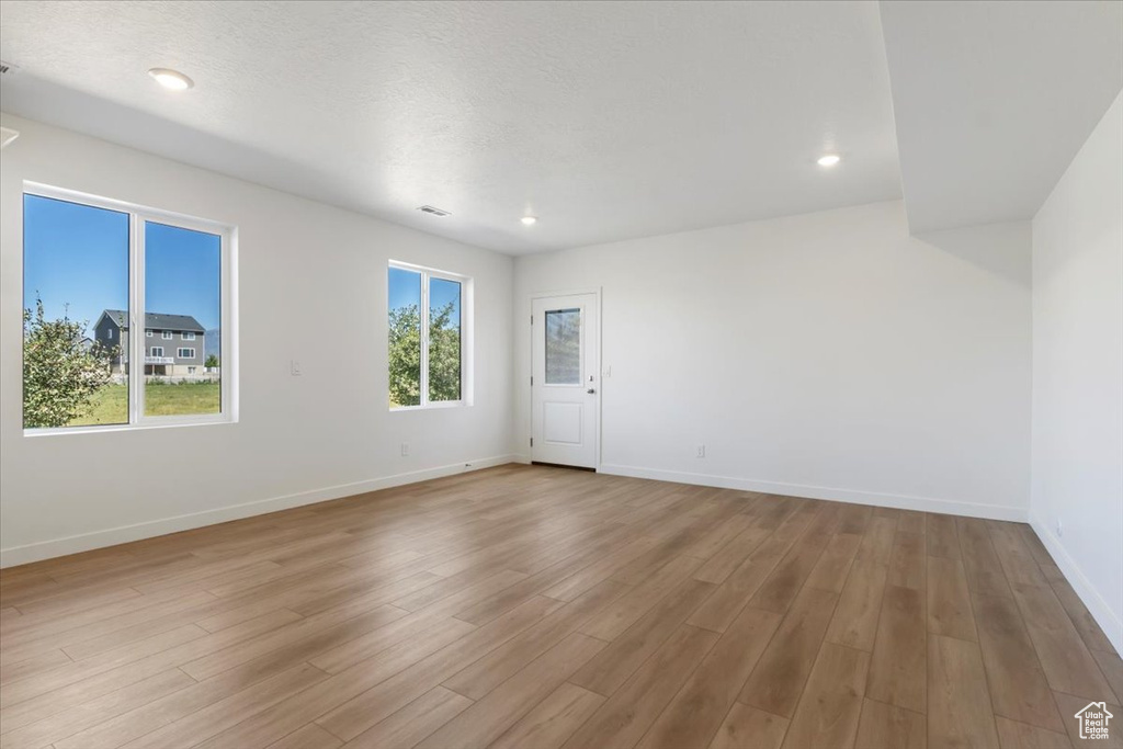 Photo 28 for MLS #2105764 at 1612 E Livi Ln #3