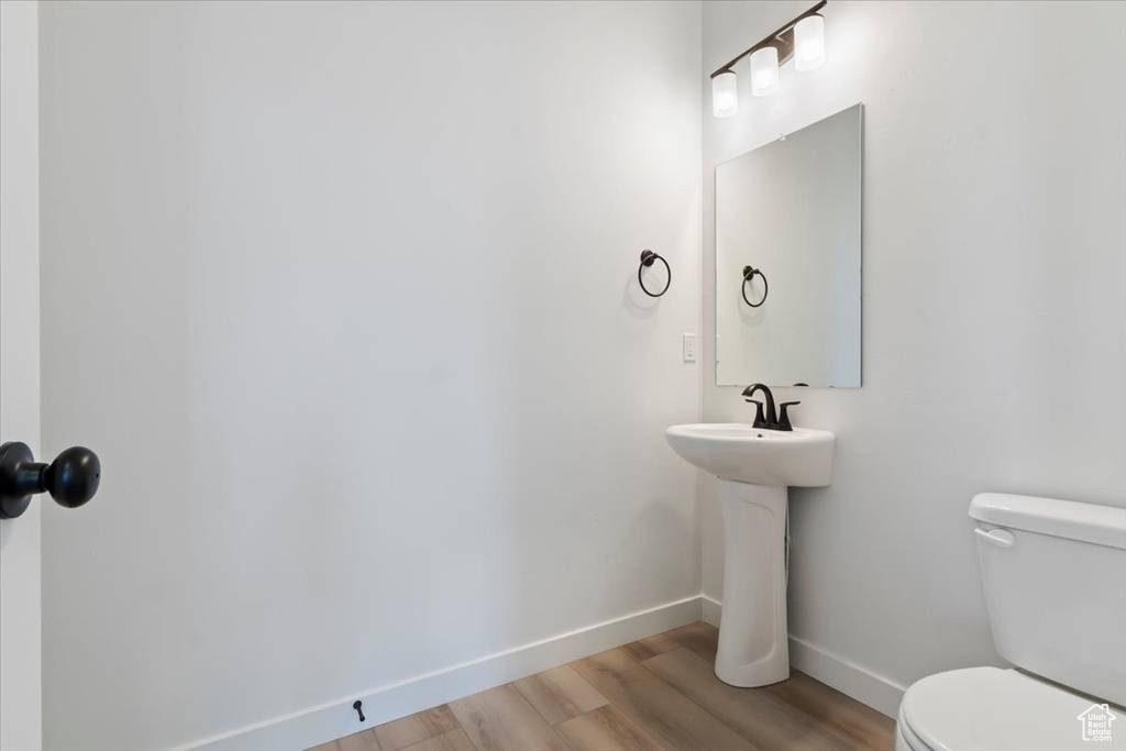 Photo 17 for MLS #2105764 at 1612 E Livi Ln #3