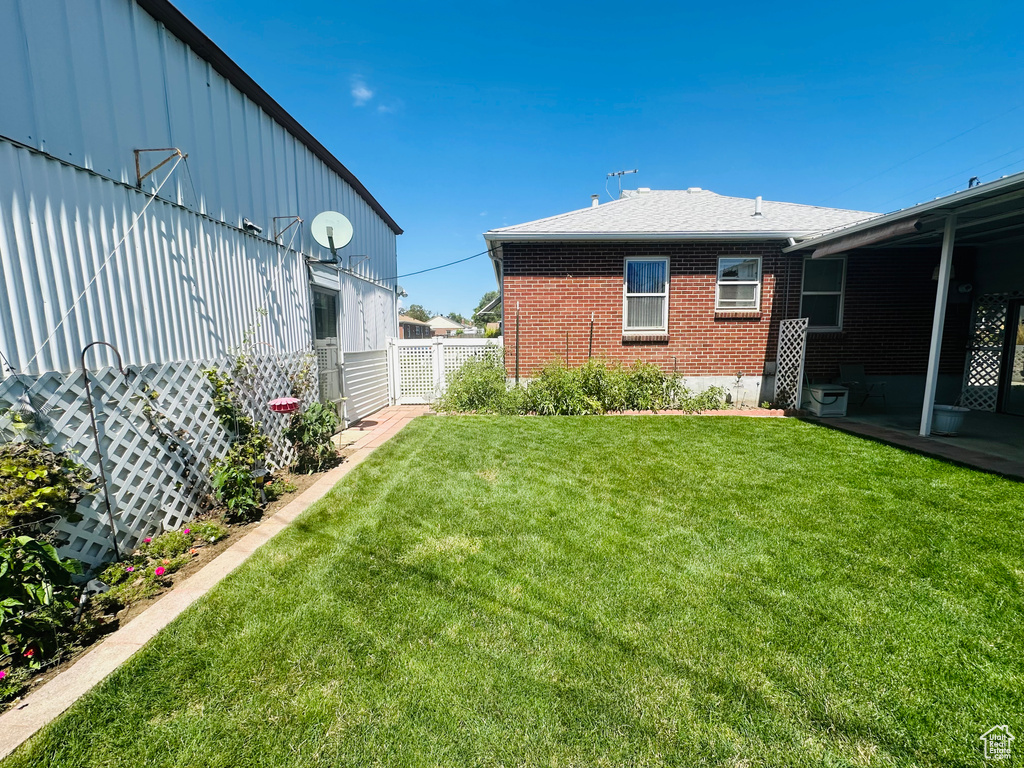 437 W CORNELL DR Midvale, UT 84047