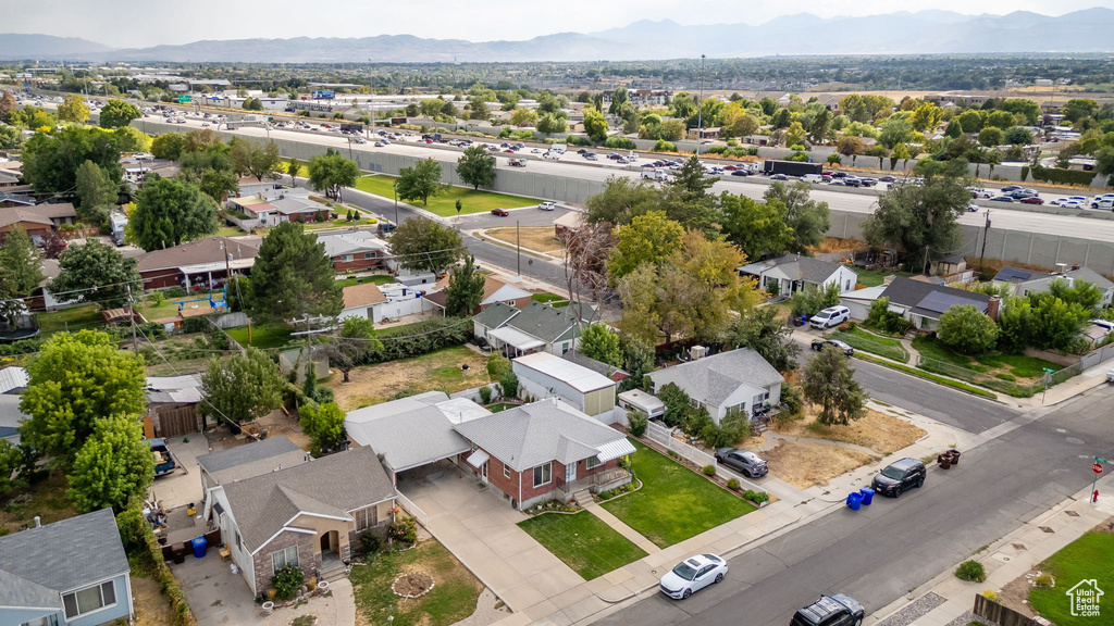 437 W CORNELL DR Midvale, UT 84047