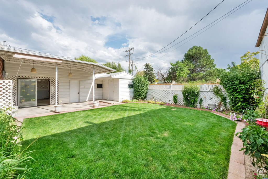 437 W CORNELL DR Midvale, UT 84047