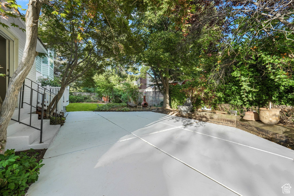 8965 S QUAIL RUN DR Sandy, UT 84093