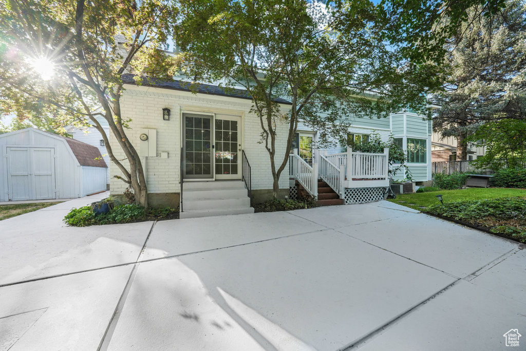 8965 S QUAIL RUN DR Sandy, UT 84093