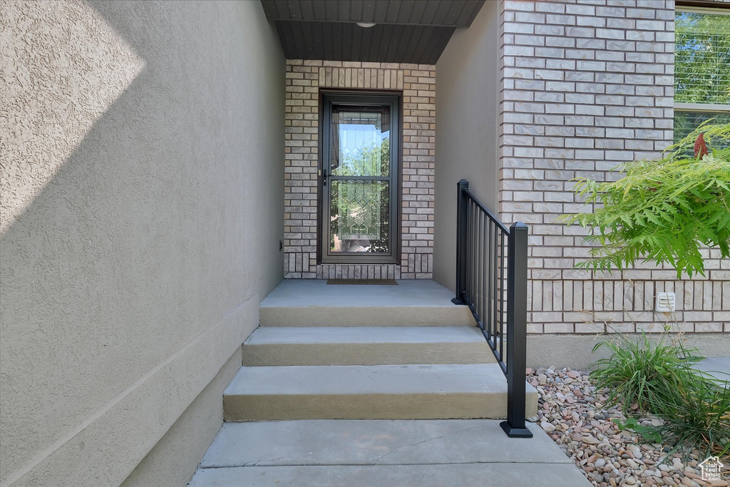 14 SHADOW MOUNTAIN DR Logan, UT 84321