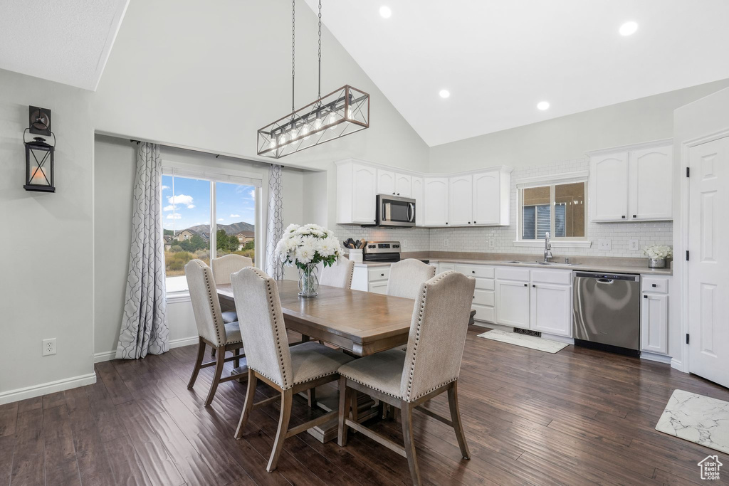 10559 N SUGARLOAF DR Cedar Hills, UT 84062