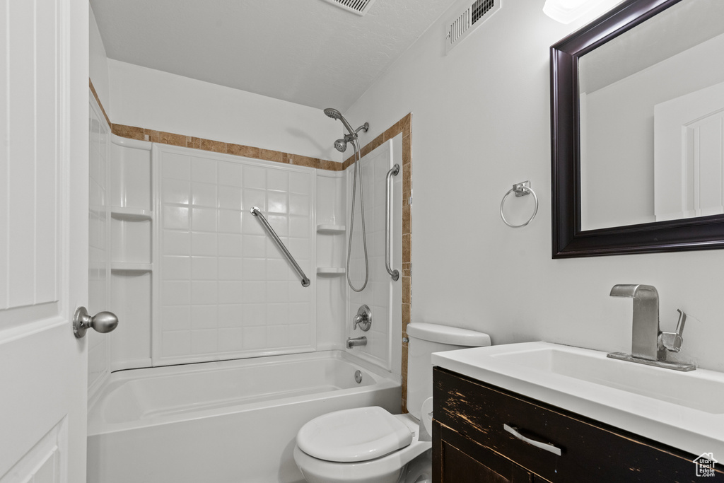 2121 N 550 W Clinton, UT 84015
