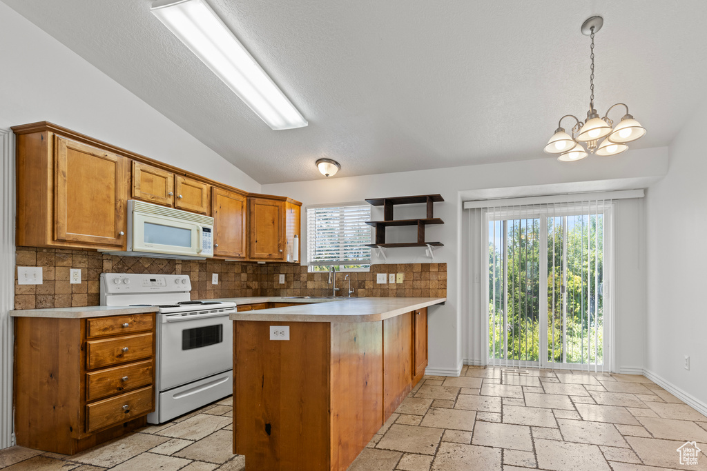2121 N 550 W Clinton, UT 84015