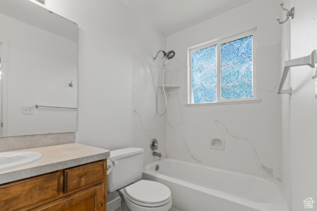 2121 N 550 W Clinton, UT 84015