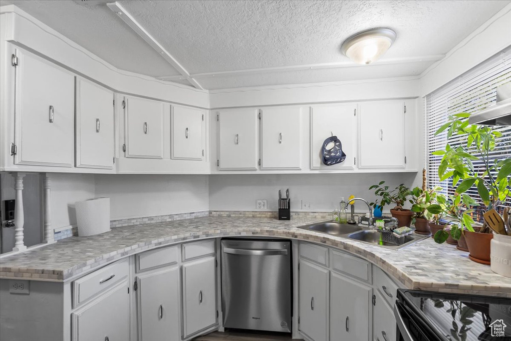 Photo 14 for MLS #2105798 at 2875 N Hill Field Rd #17