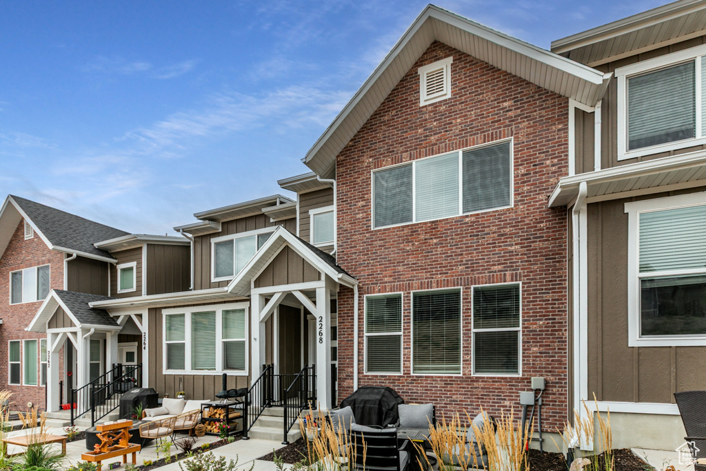 Photo 2 for MLS #2105816 at 2268 N Wildwood Ln #277