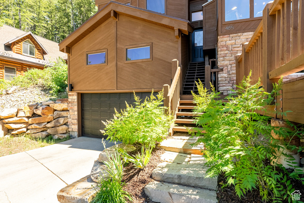 Photo 3 for MLS #2105817 at 485 Upper Evergreen Dr