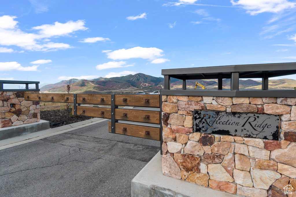 10677 N REFLECTION RDG Hideout, UT 84036