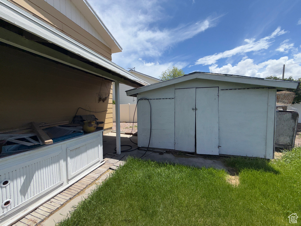 Photo 31 for MLS #2105823 at 328 S Center St