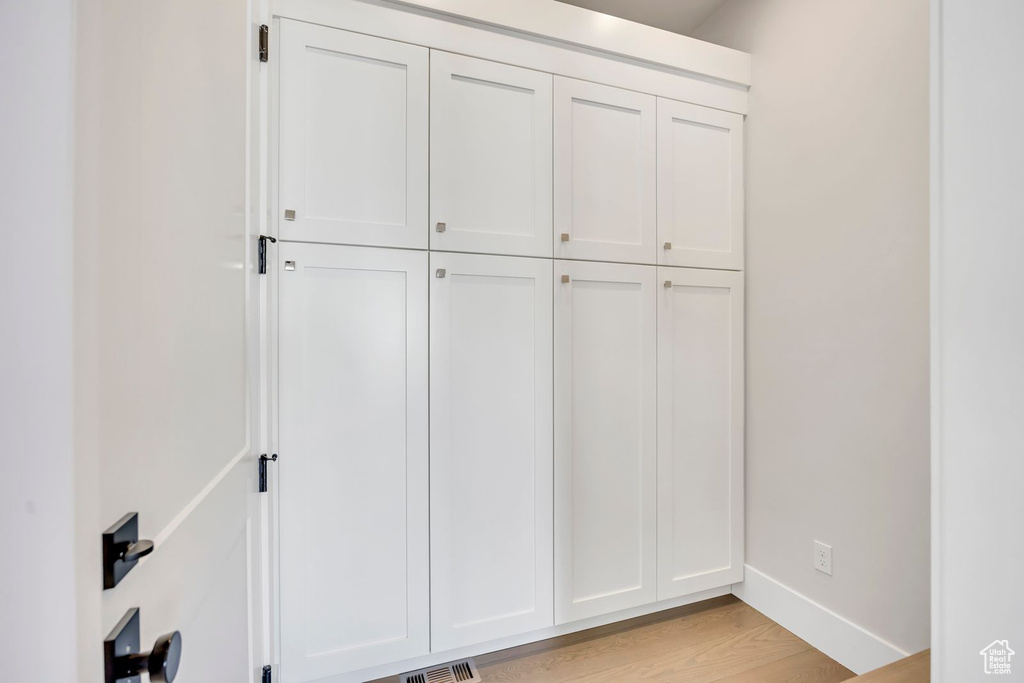 Photo 8 for MLS #2105831 at 287 E Concord Farm Ln #1