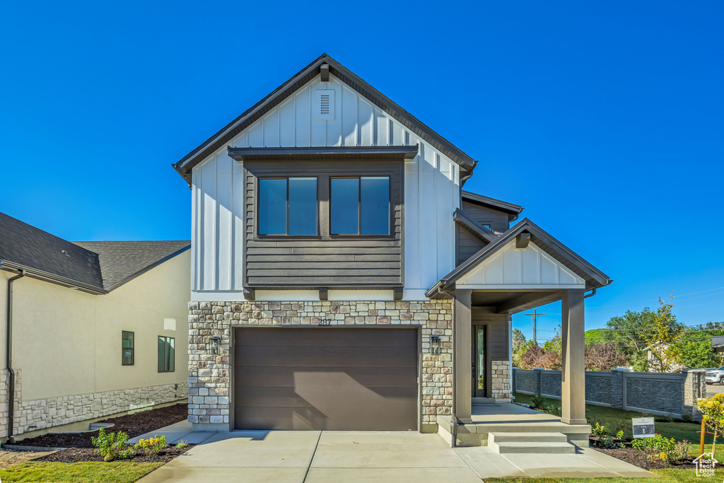Photo 2 for MLS #2105831 at 287 E Concord Farm Ln #1