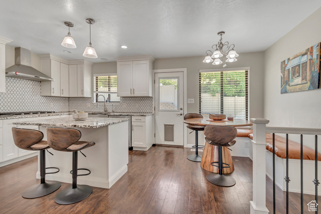 Photo 10 for MLS #2105855 at 10094 N Oak Rd
