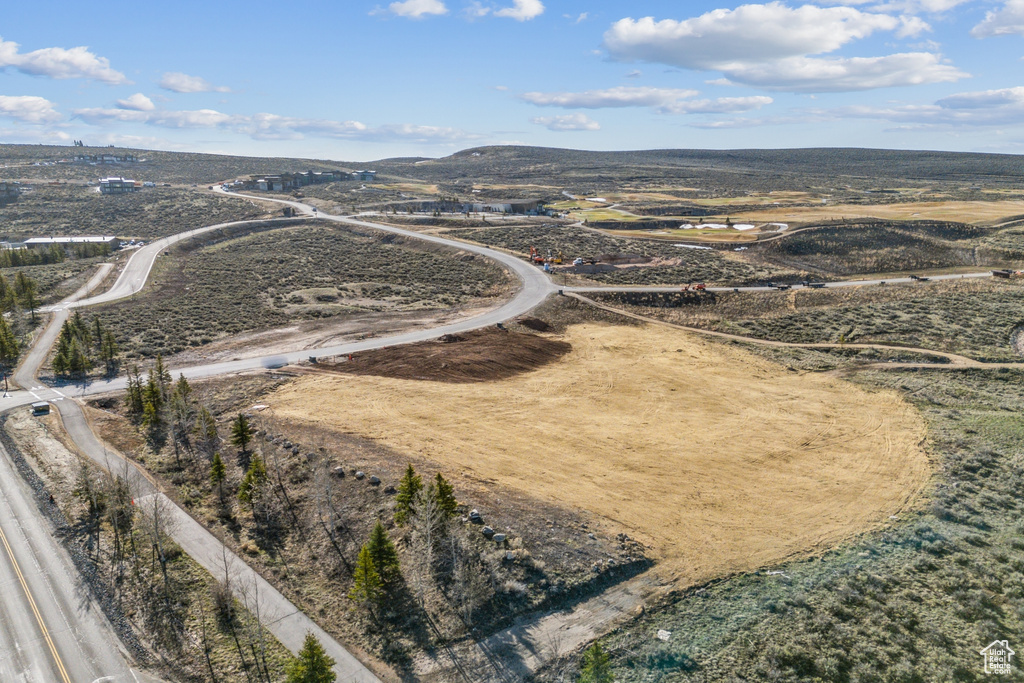 Photo 8 for MLS #2105866 at 2802 Hills Ridge Rd