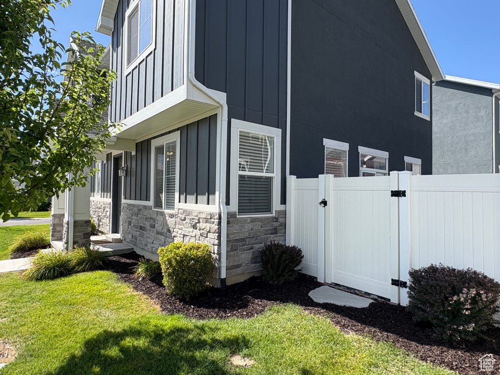 Photo 2 for MLS #2105870 at 3866 S 2970 West