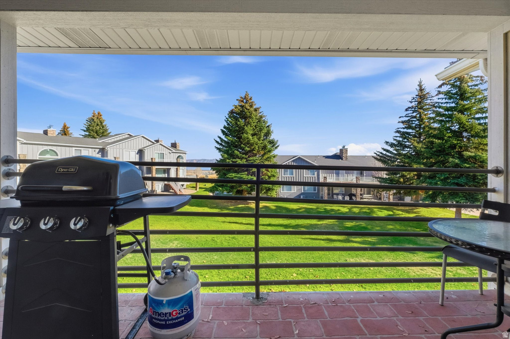 929 N HARBOR VILLAGE EAST DR #216B Garden City, UT 84028