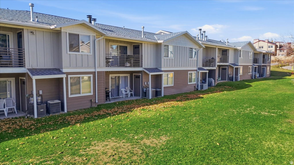 929 N HARBOR VILLAGE EAST DR #216B Garden City, UT 84028