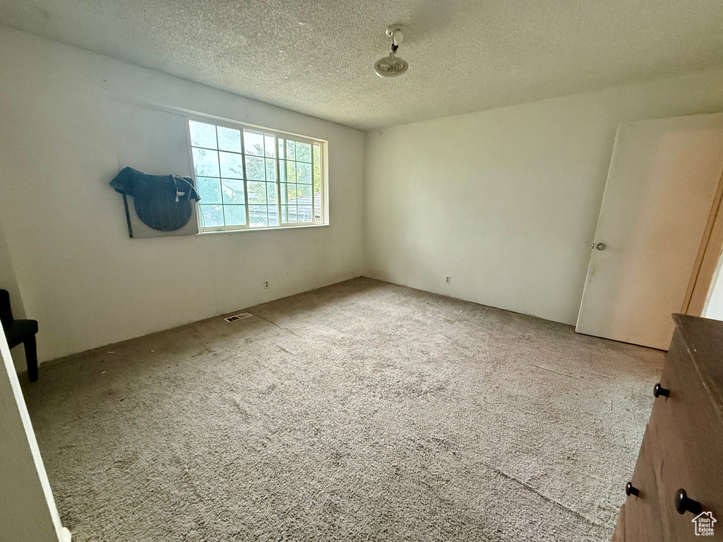 5242 S HAMLET CIR Kearns, UT 84118