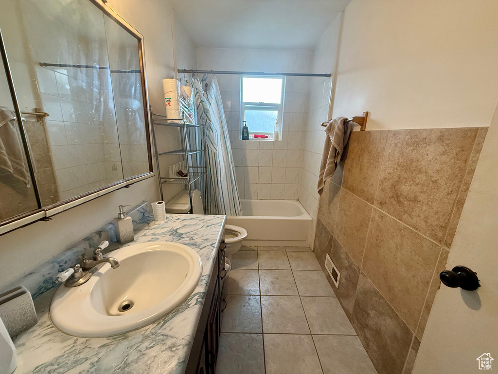 5242 S HAMLET CIR Kearns, UT 84118