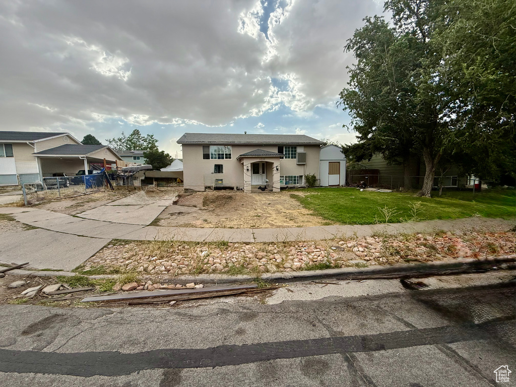 5242 S HAMLET CIR Kearns, UT 84118