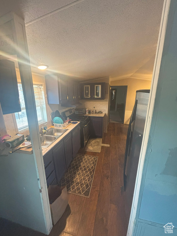 Photo 10 for MLS #2105880 at 2554 Old City Park