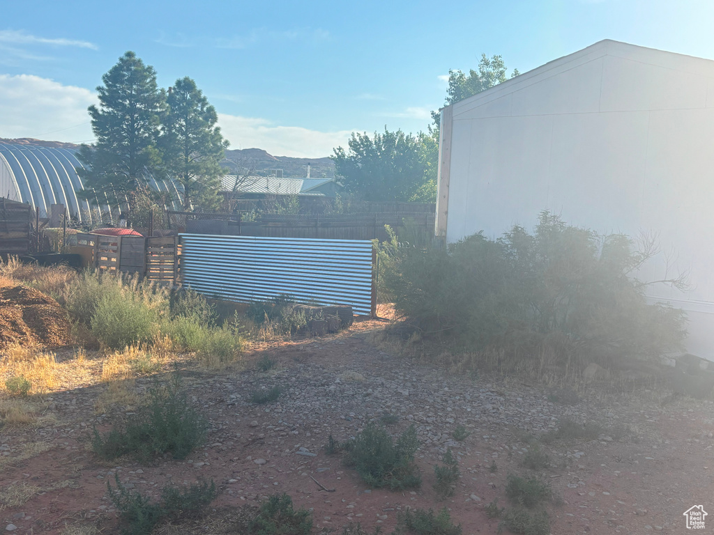 Photo 4 for MLS #2105880 at 2554 Old City Park