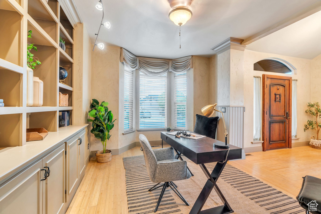Photo 8 for MLS #2105889 at 415 S 650 East