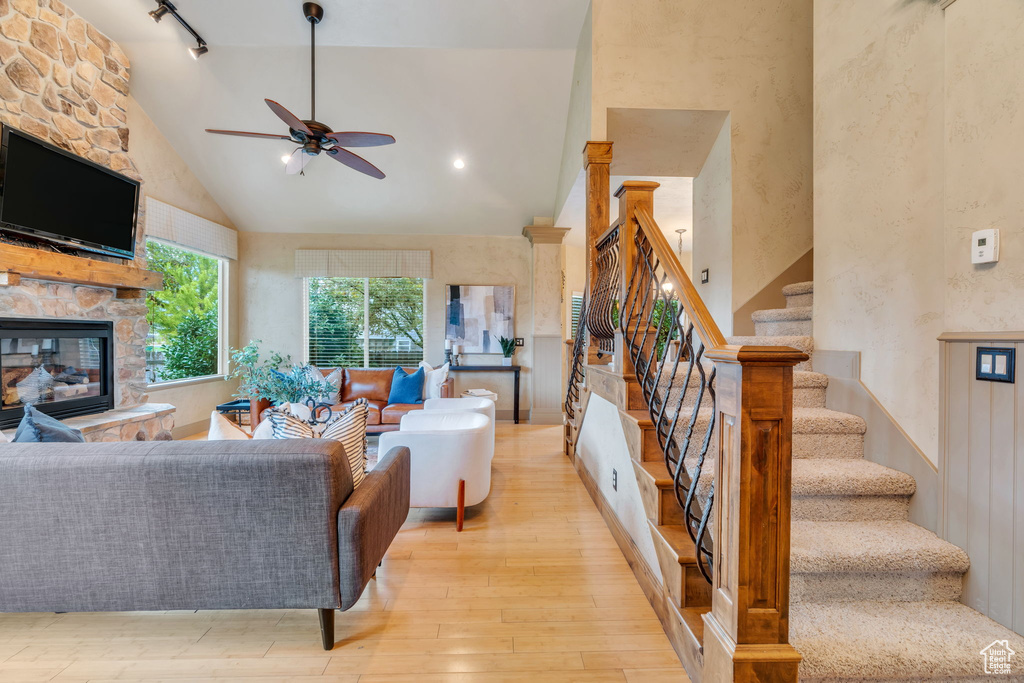 Photo 2 for MLS #2105889 at 415 S 650 East