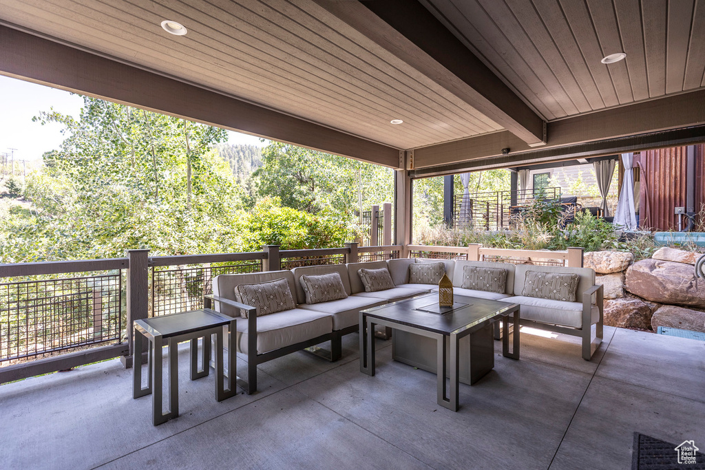 Photo 33 for MLS #2105893 at 158 Ridge Ave