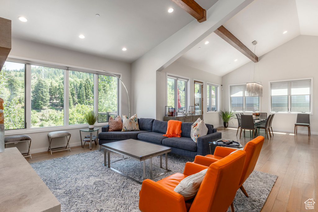 Photo 4 for MLS #2105893 at 158 Ridge Ave