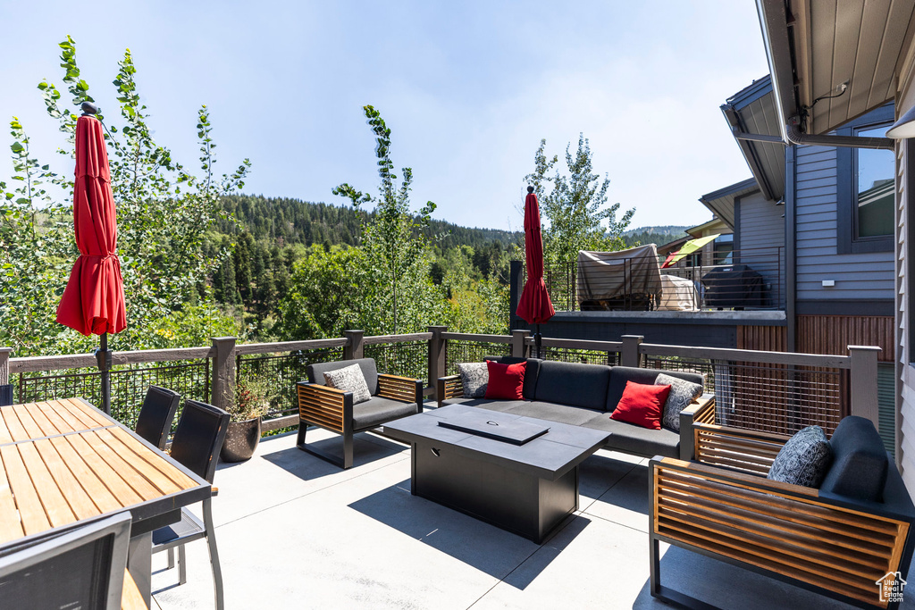 Photo 19 for MLS #2105893 at 158 Ridge Ave