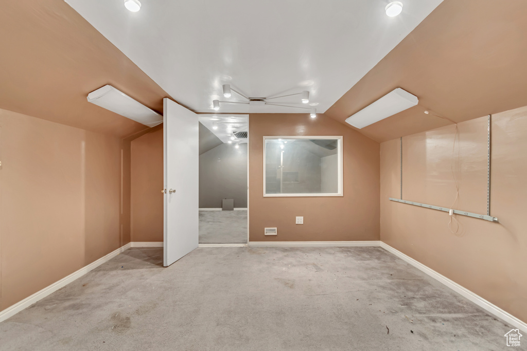 9043 N CEDAR PASS RD Eagle Mountain, UT 84005