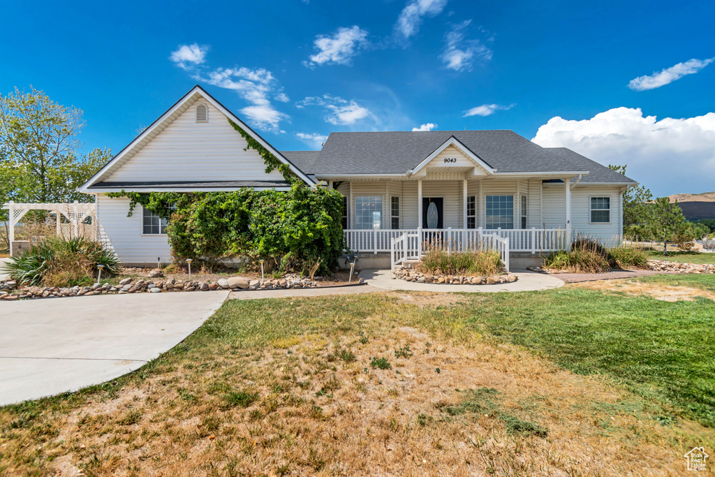 9043 N CEDAR PASS RD Eagle Mountain, UT 84005