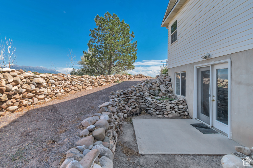 9043 N CEDAR PASS RD Eagle Mountain, UT 84005