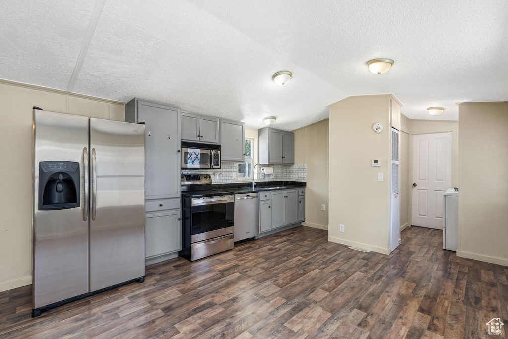 Photo 8 for MLS #2105945 at 7116 W Bendixon Dr #11