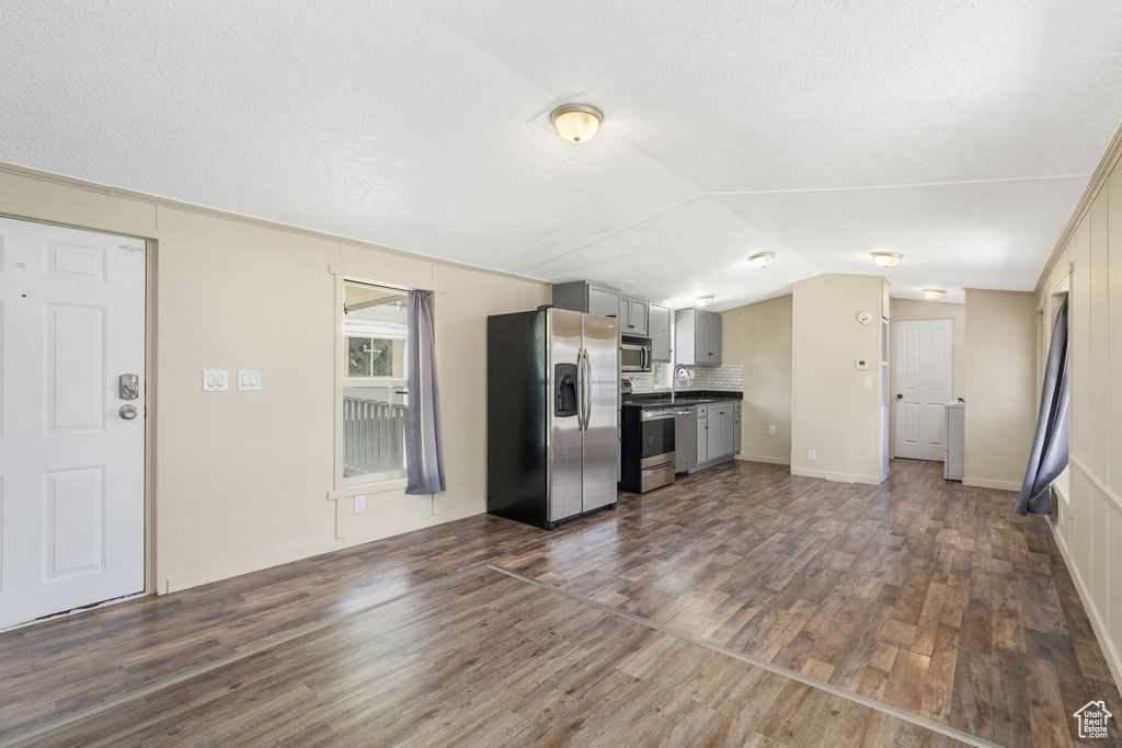 Photo 7 for MLS #2105945 at 7116 W Bendixon Dr #11