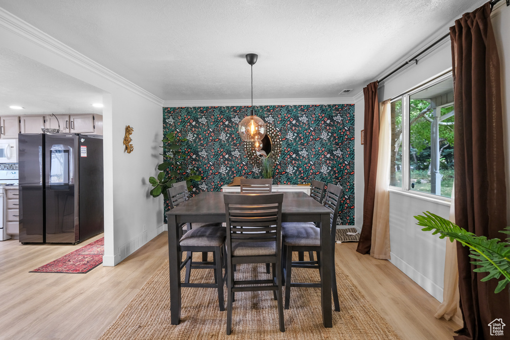 Photo 8 for MLS #2105953 at 2480 Oakridge Dr