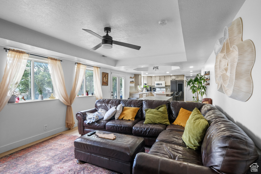 Photo 7 for MLS #2105953 at 2480 Oakridge Dr