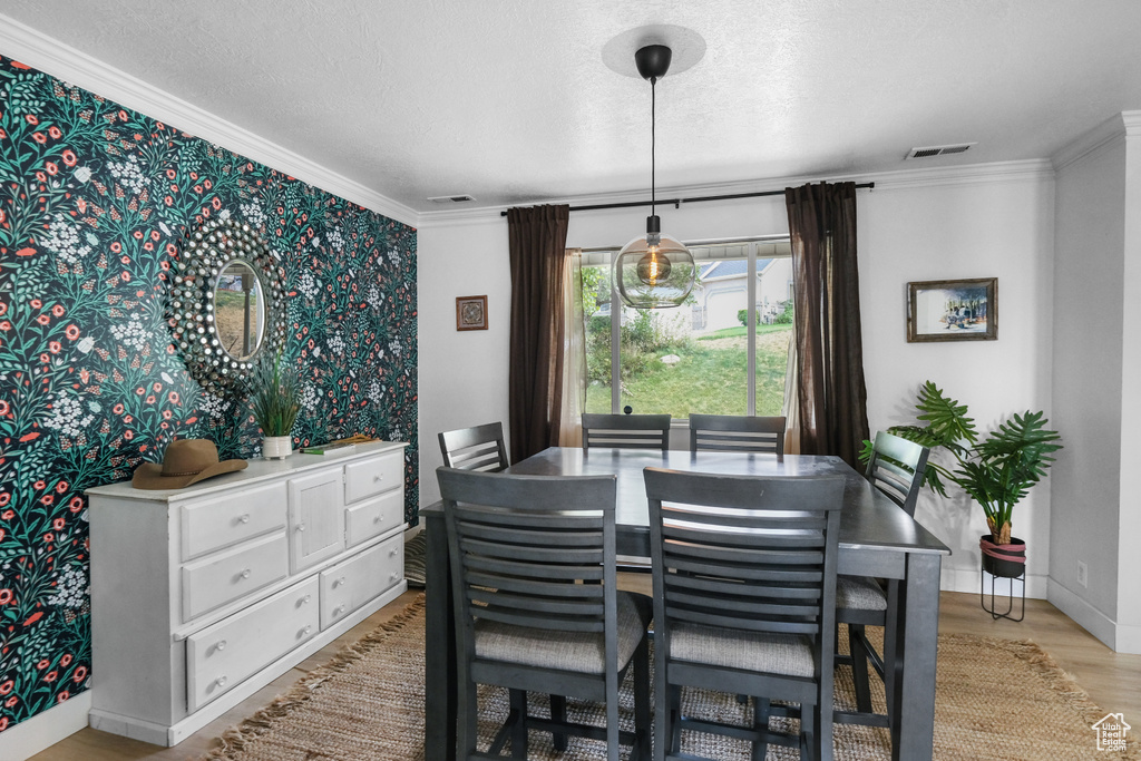 Photo 9 for MLS #2105953 at 2480 Oakridge Dr