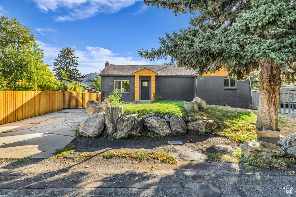Photo 4 for MLS #2105960 at 3957 S 1000 East